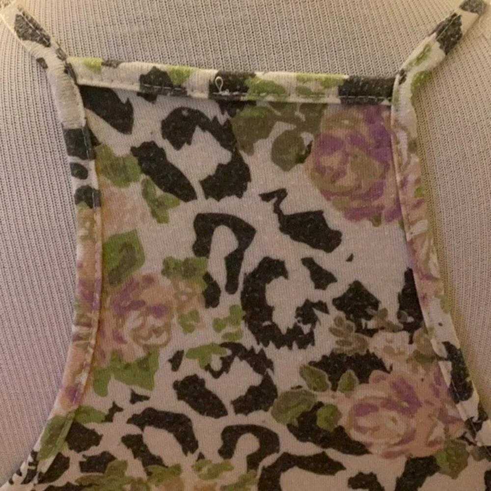 Leopard Print Tank Top with Roses - Picture 11 of 12